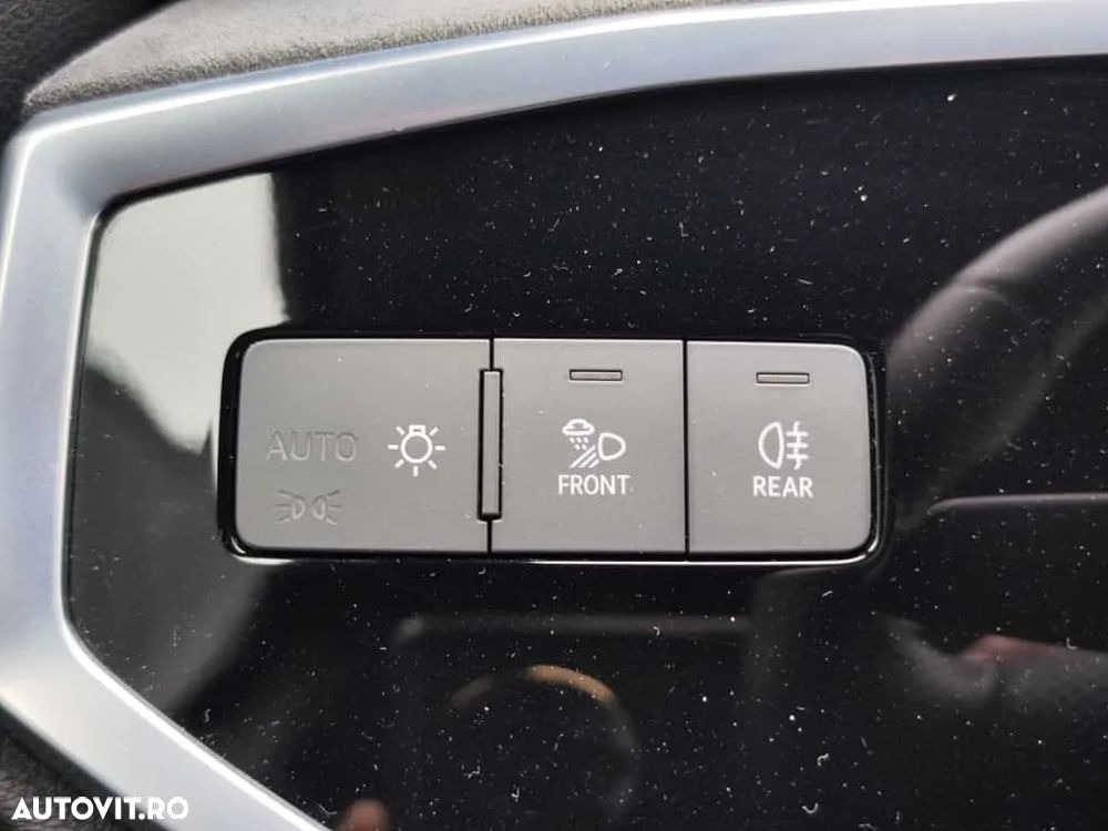 Audi Q3 Sportback 2.0 40 TDI quattro S tronic S Line - 32