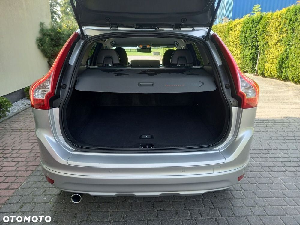 Volvo XC 60 D3 Ocean Race - 15