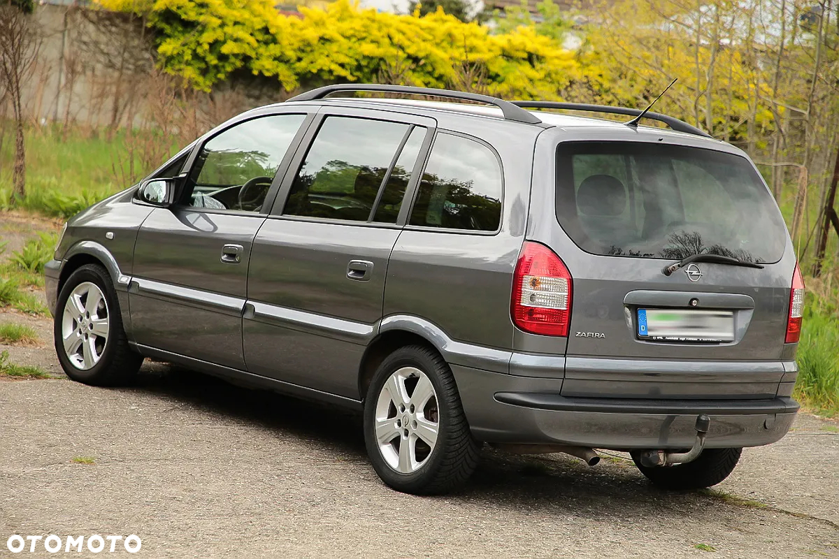 Opel Zafira - 11