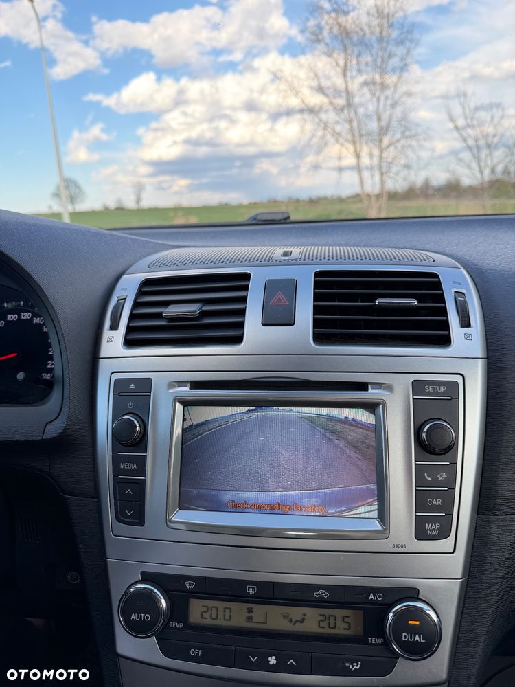 Toyota Avensis 1.8 Sol EU5 - 5