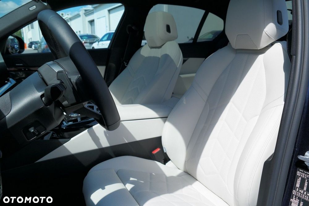 BMW Seria 5 - 13