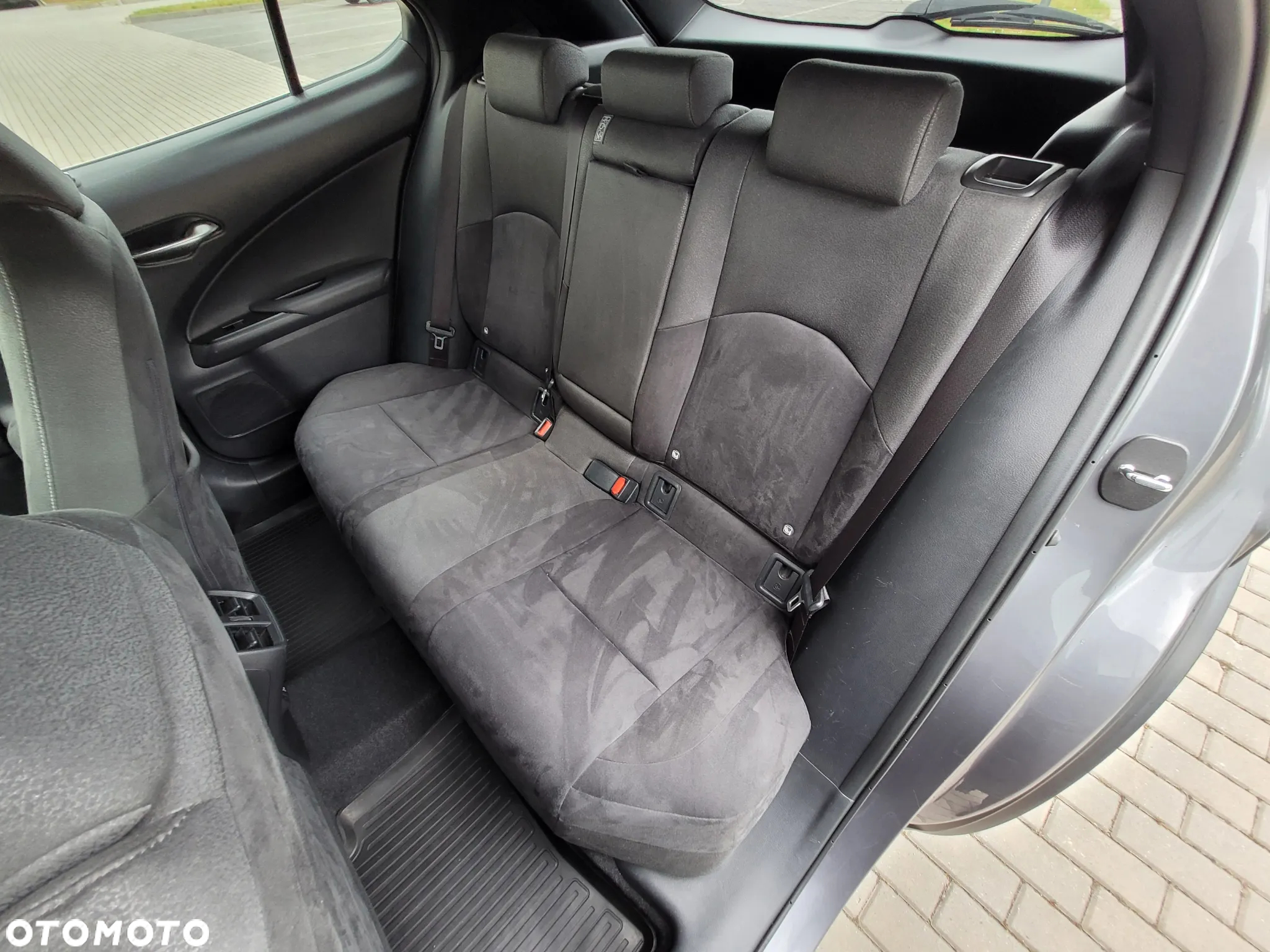 Lexus UX 200 Elegance 2WD - 12