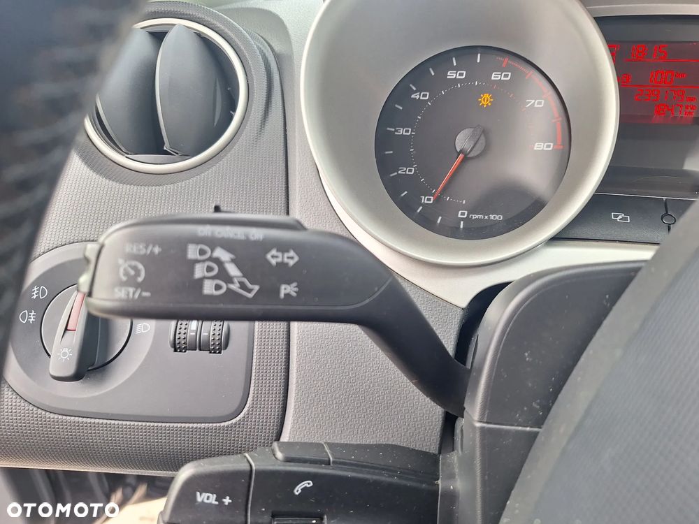 Seat Ibiza 1.4 16V Reference - 13