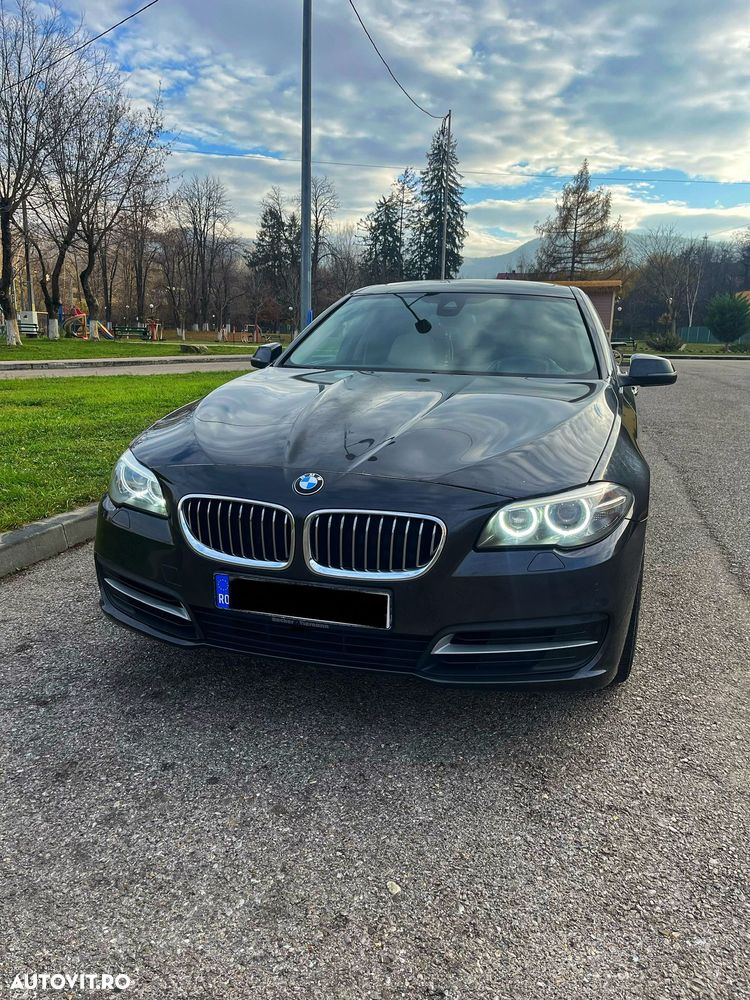 BMW Seria 5 530d xDrive Gran Turismo Aut. Luxury Line - 28