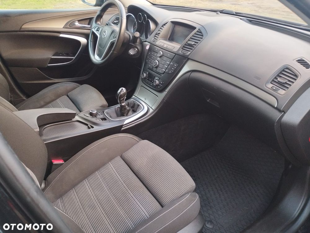 Opel Insignia 2.0 CDTI - 10