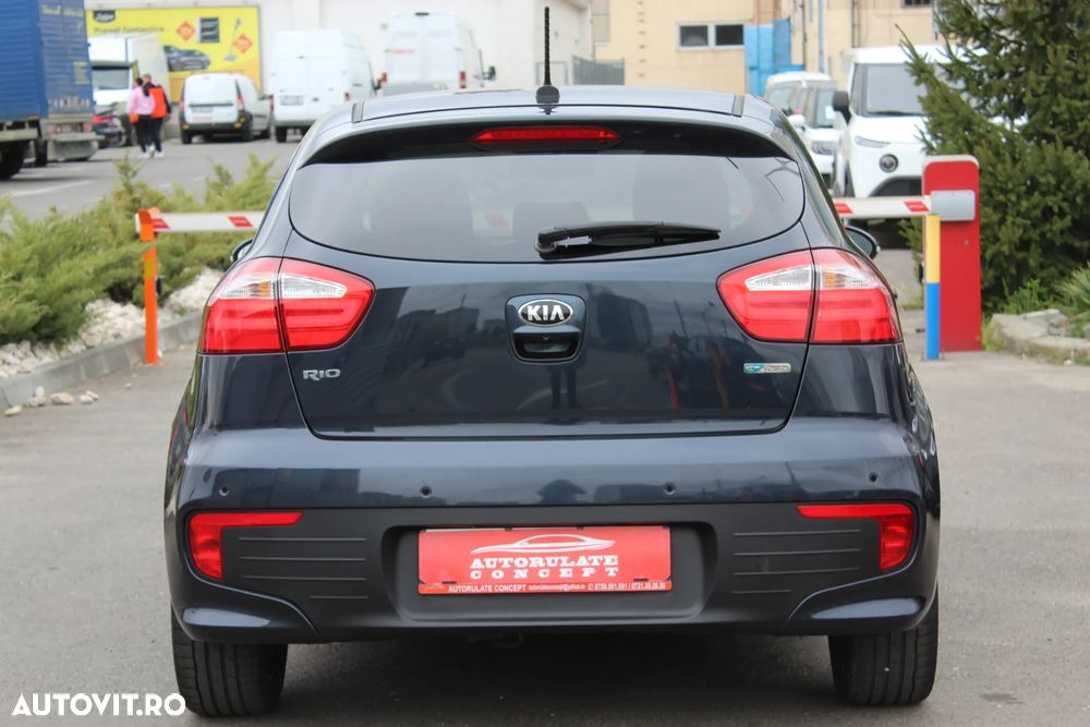 Kia Rio 1.4 CRDI Spirit - 9