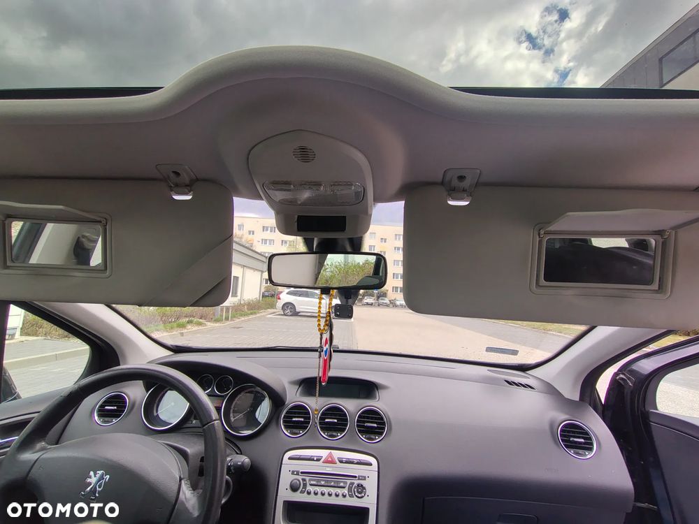 Peugeot 308 1.6 Premium - 16