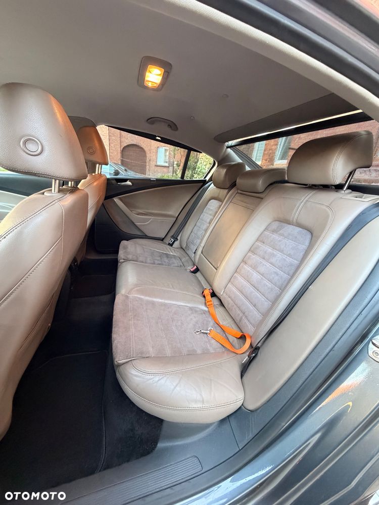 Volkswagen Passat 2.0 TDI DPF Comfortline - 7