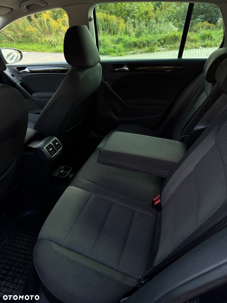 Volkswagen Golf VI 2.0 TDI Comfortline - 25