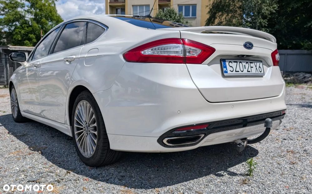 Ford Fusion 2.0 EcoBoost Titanium - 10
