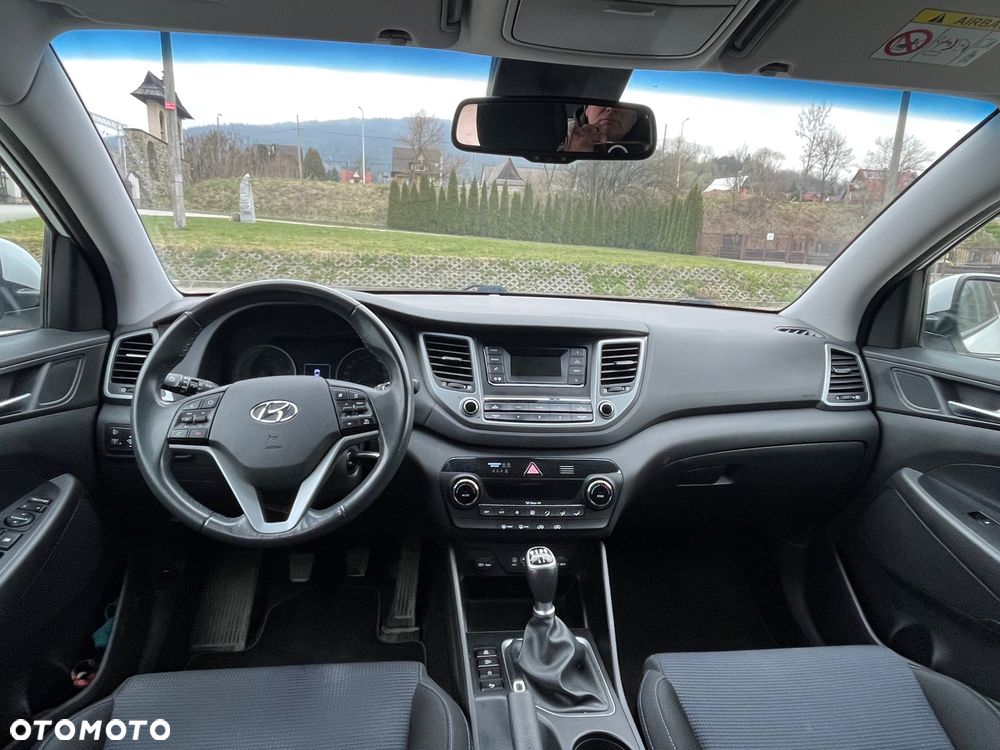 Hyundai Tucson 1.7 CRDI BlueDrive Comfort 2WD - 11
