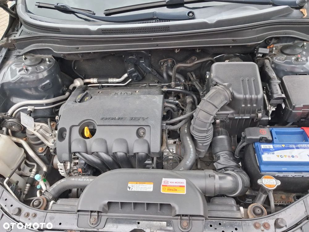 Kia Ceed 1.6 CVVT Dream-Team Edition - 8