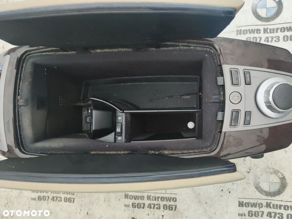 BMW E65 E66 Podłokietnik jasny kremowy stan BDB - 5