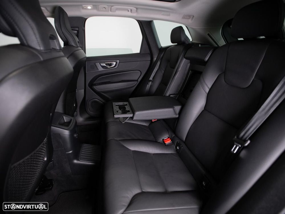 Volvo XC 60 2.0 T6 PHEV Inscription Expression AWD - 10