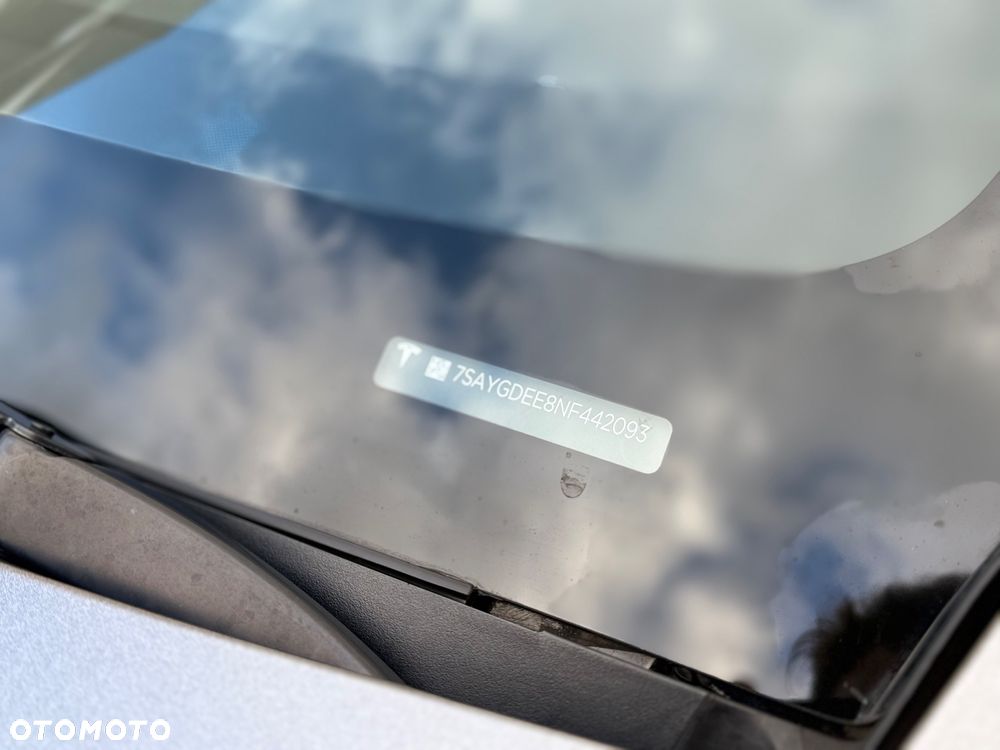 Tesla Y Model Long Range Dual Motor AWD - 17
