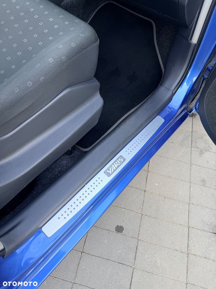 Toyota Yaris 1.0 Luna A/C - 17