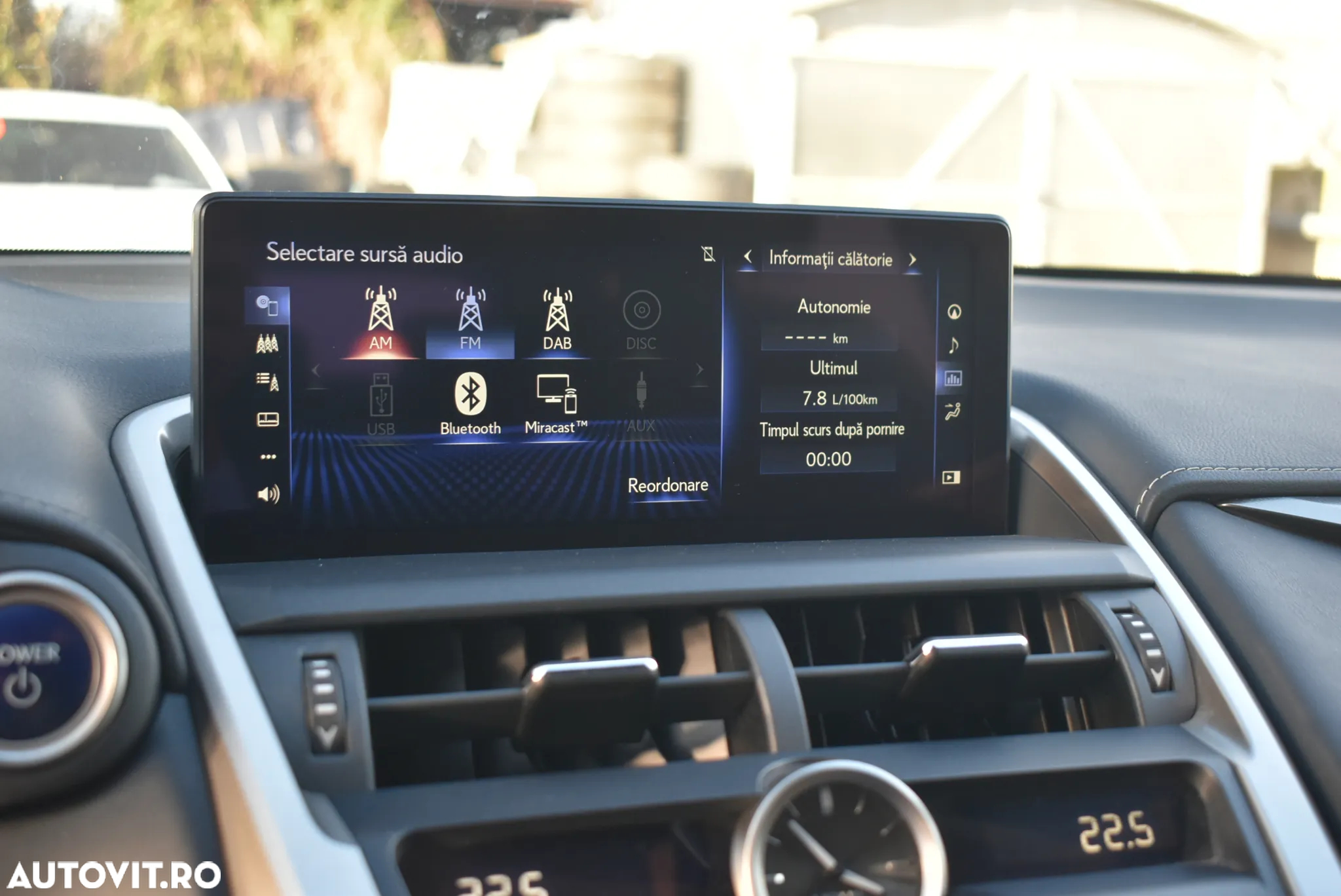 Lexus Seria NX 300h - 14