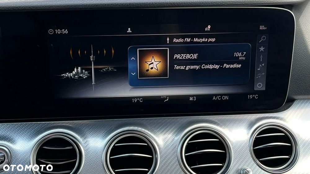Mercedes-Benz Klasa E 220 d 4-Matic 9G-TRONIC - 33