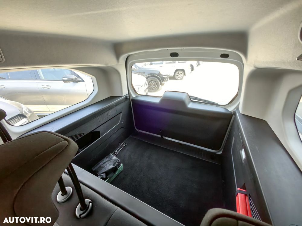 Opel Combo 1.2 L2H1 Start/Stop Edition XL - 19