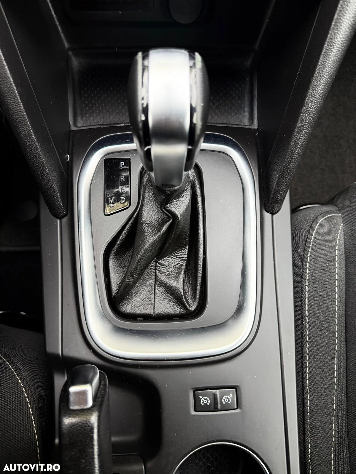 Renault Megane ENERGY dCi EDC Zen - 25