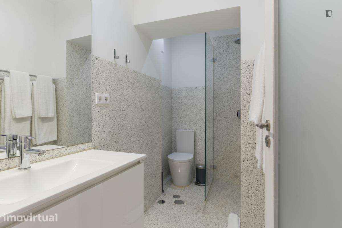 Apartamento com 3 quartos - localizado em São Nicolau Porto - Grande imagem: 4/23