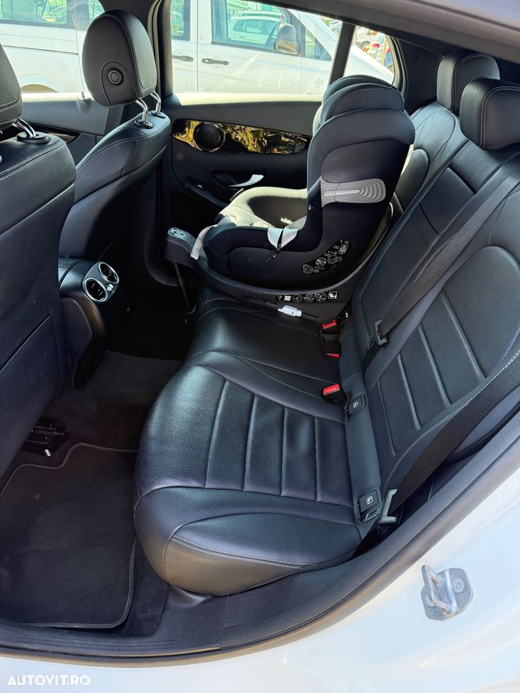 Mercedes-Benz GLC Coupe 200 4Matic 9G-TRONIC AMG Line - 14