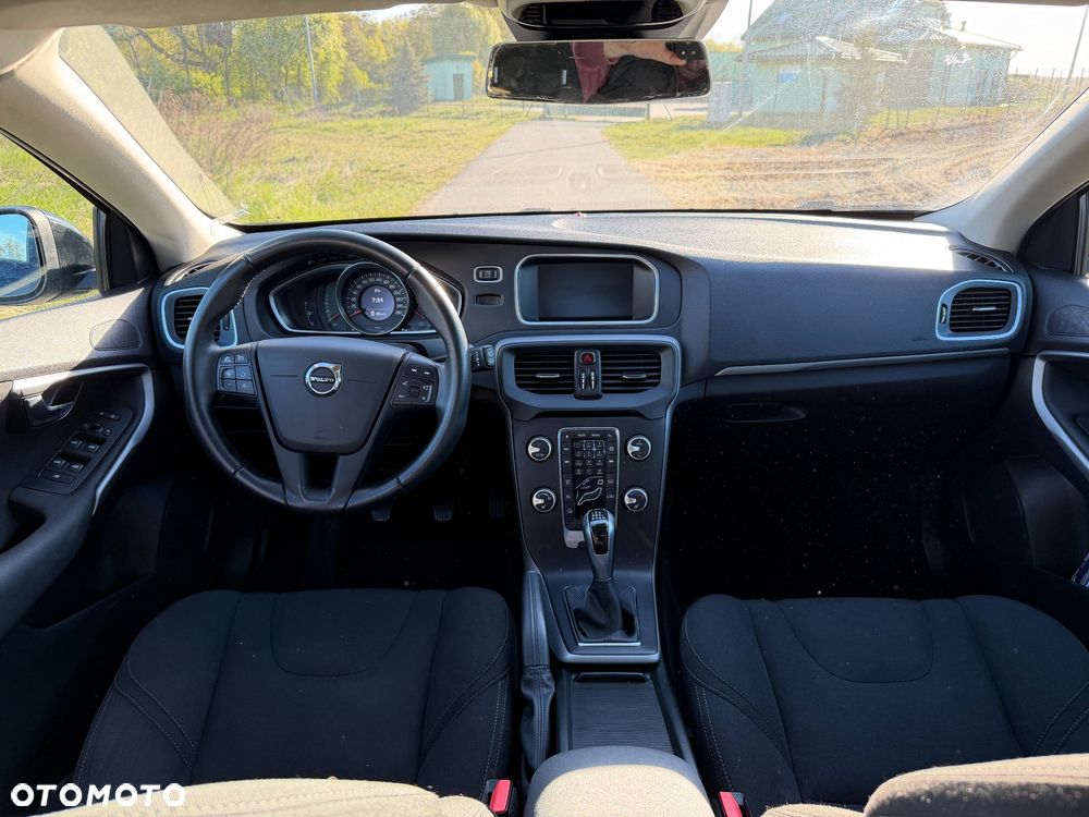 Volvo V40 T2 Kinetic - 6