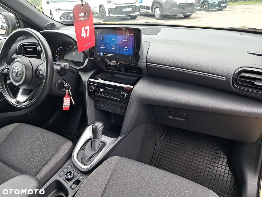 Toyota Yaris Cross Hybrid 1.5 Comfort 4x4 - 11
