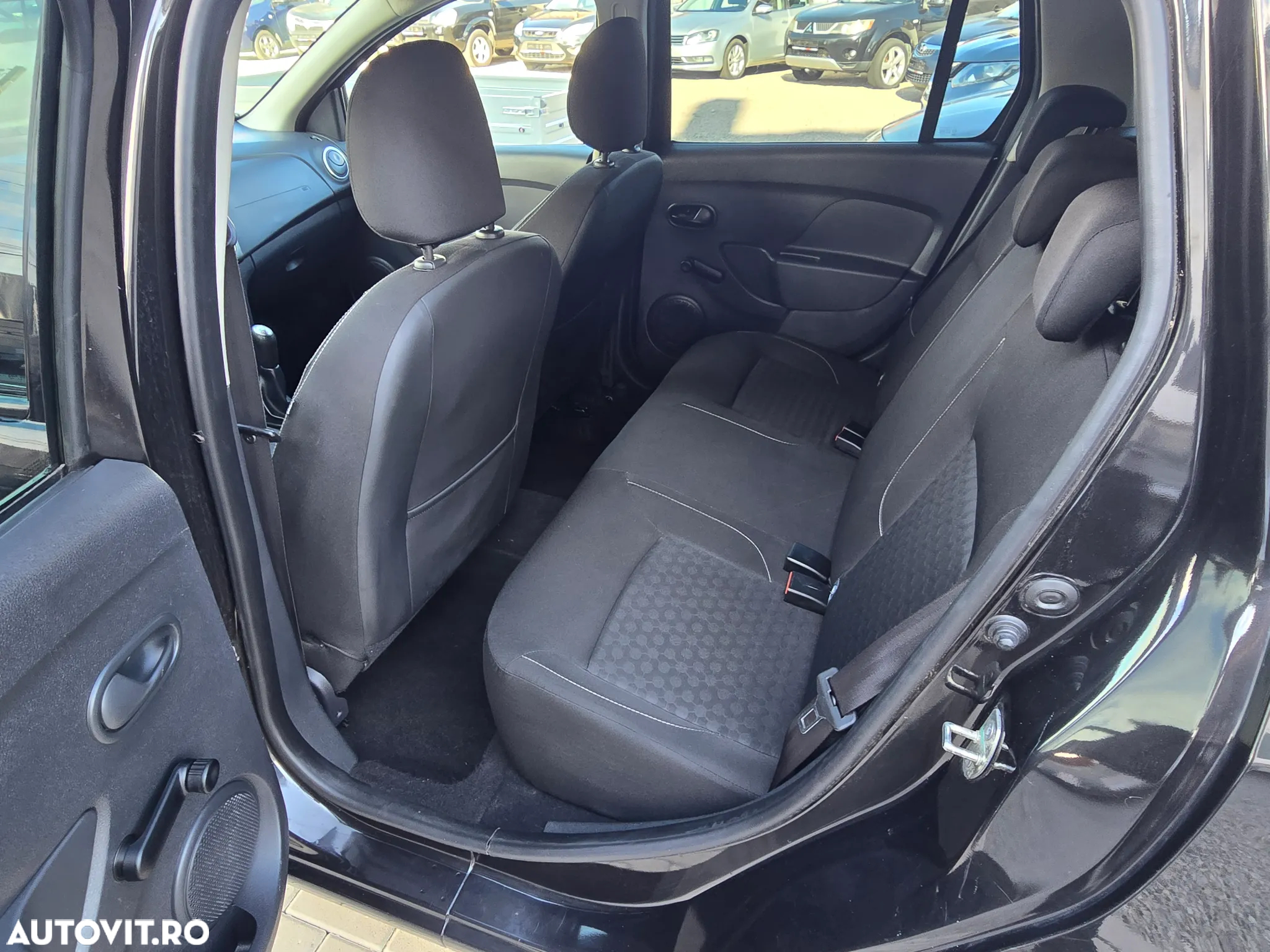 Dacia Logan MCV 1.2 16V 75 Ambiance - 13