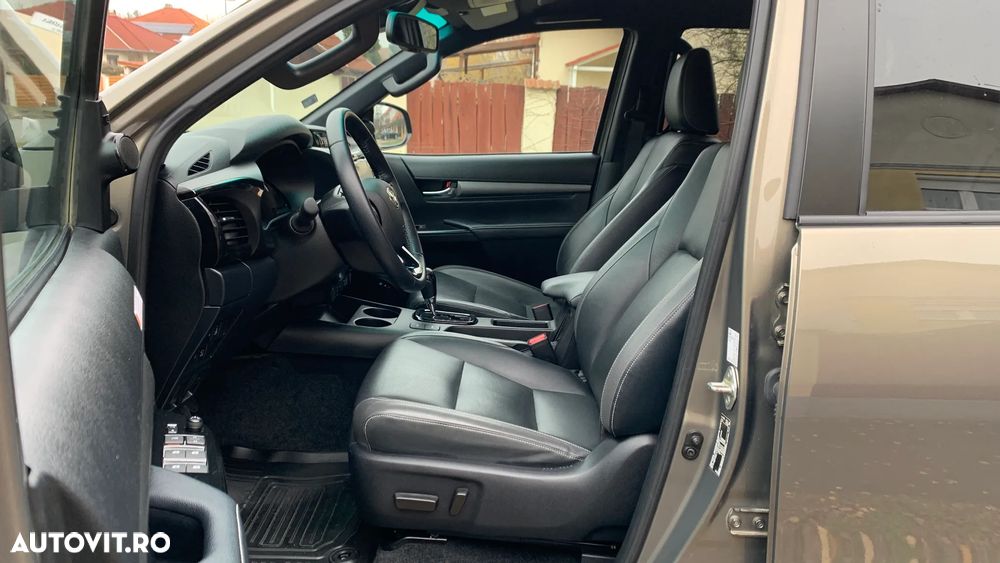 Toyota Hilux 2.8D 204CP 4x4 Double Cab AT Invincible Color Edition - 7