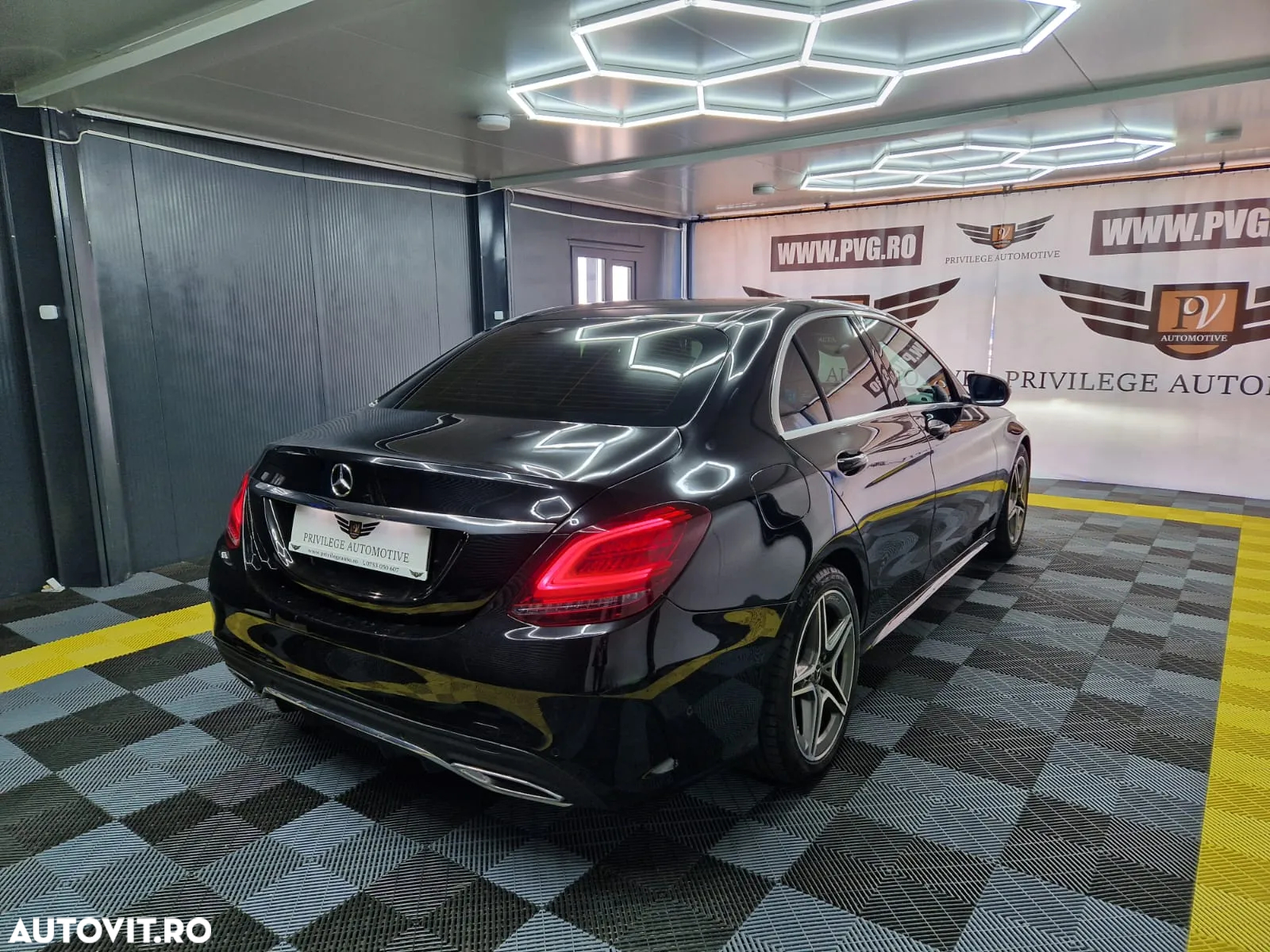 Mercedes-Benz C 180 d T 9G-TRONIC AMG Line - 4
