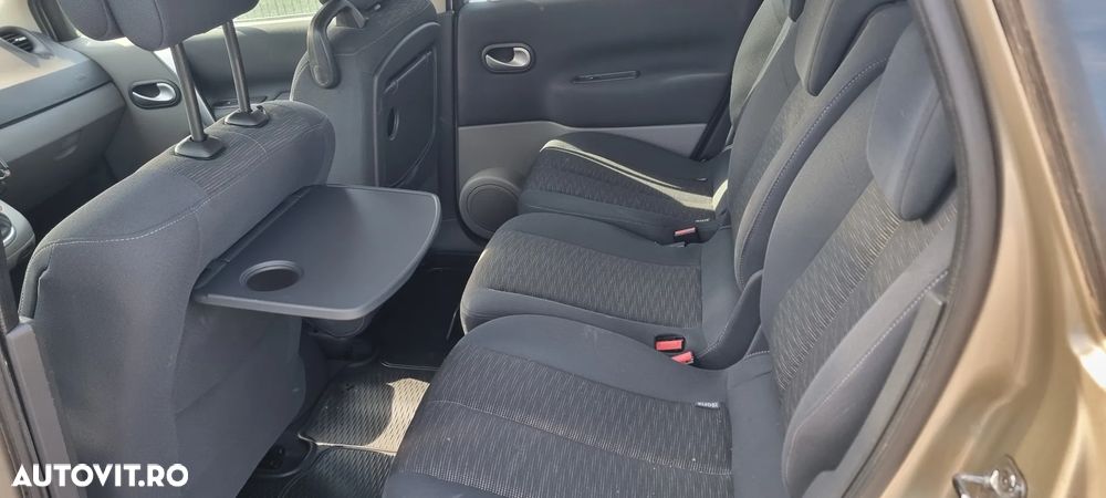 Renault Scenic 1.6 16V CVA Dynamique Aut - 4