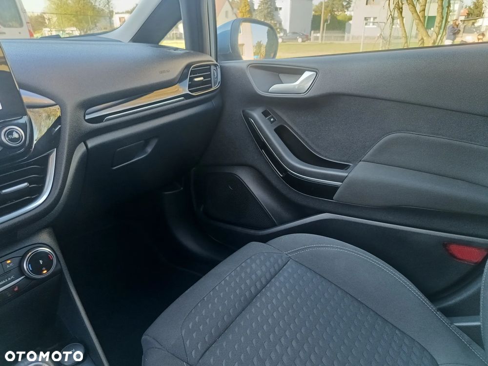 Ford Fiesta 1.0 EcoBoost Hybrid S&S TITANIUM X - 10