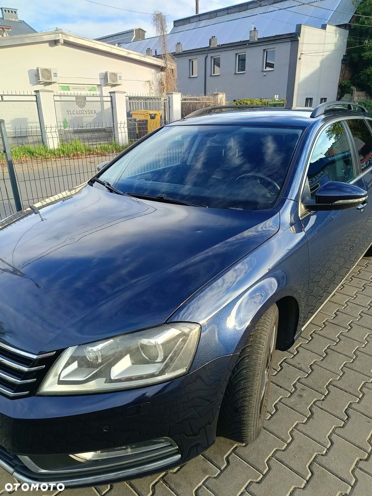 Volkswagen Passat 2011 photo 3