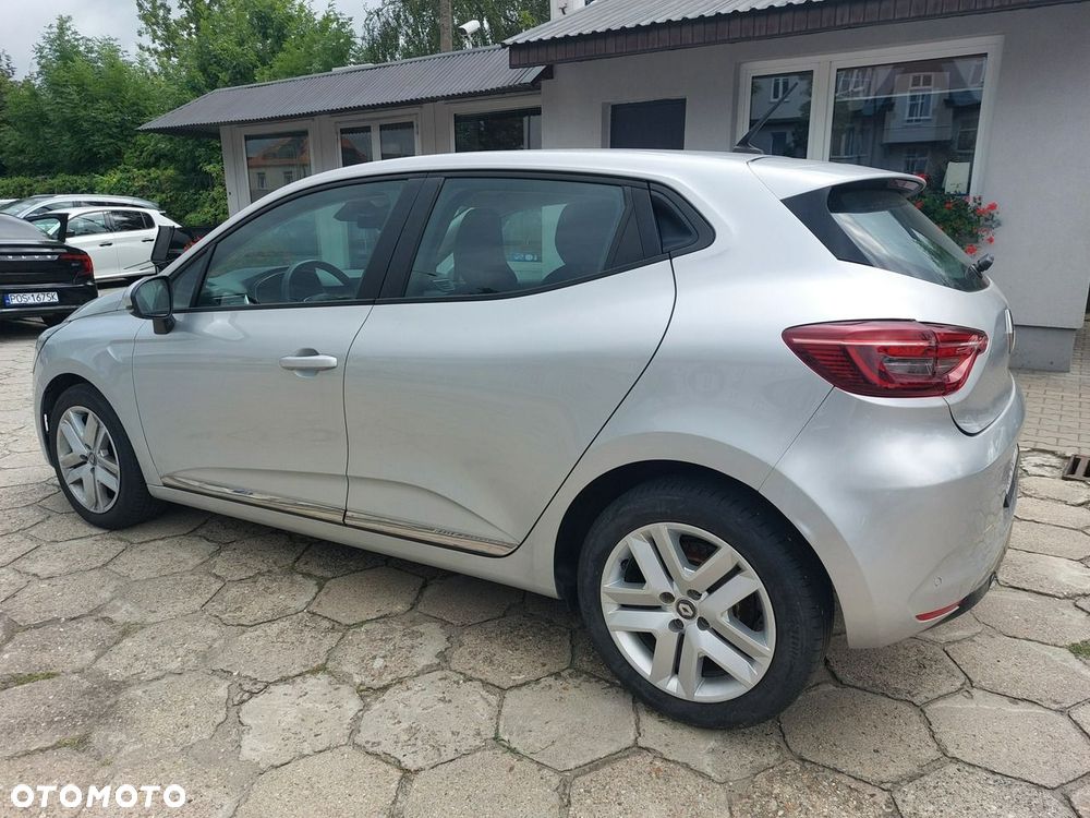 Renault Clio - 6