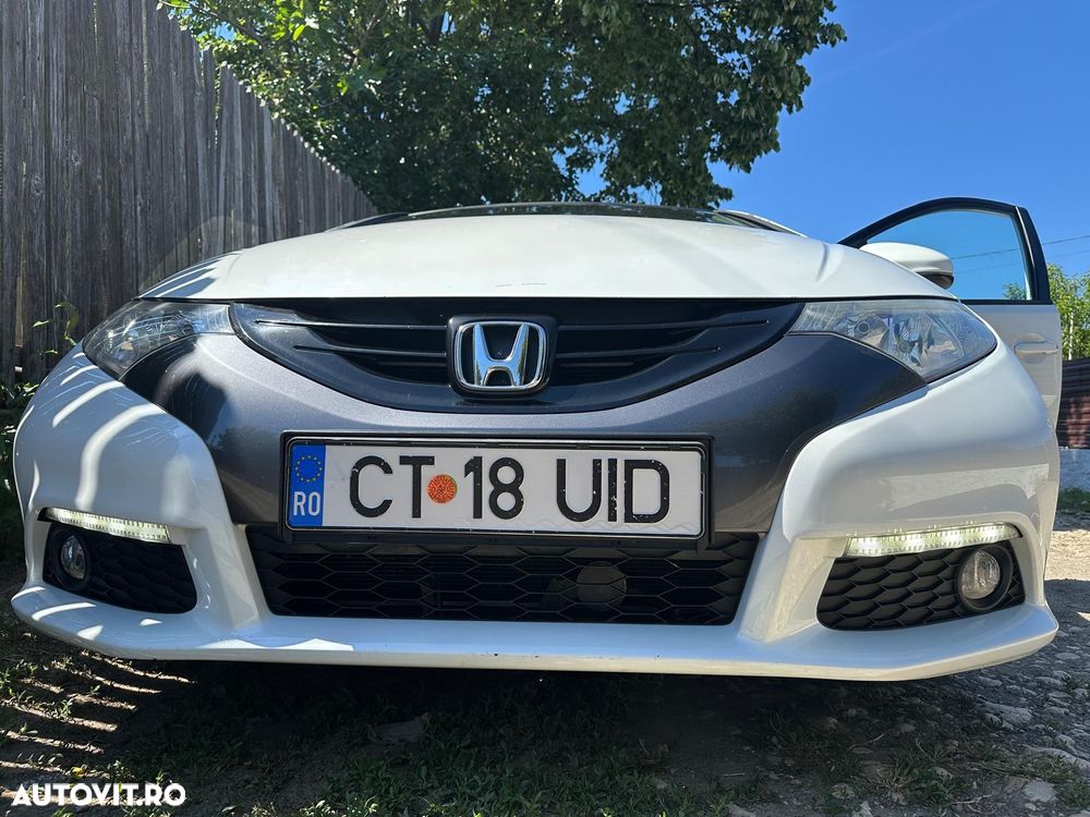 Honda Civic 1.8 i-VTEC MT Executive - 1