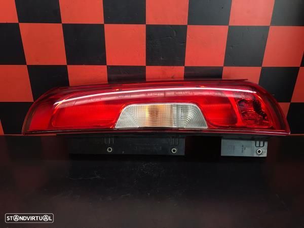 Farolim Stop Direito Fiat Doblo Caixa/Combi (263_) - 1