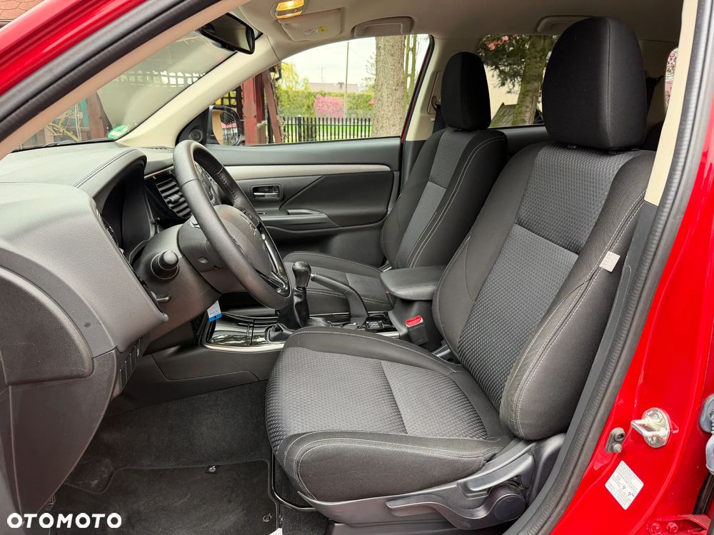 Mitsubishi Outlander 2.0 2WD Edition 100 - 17