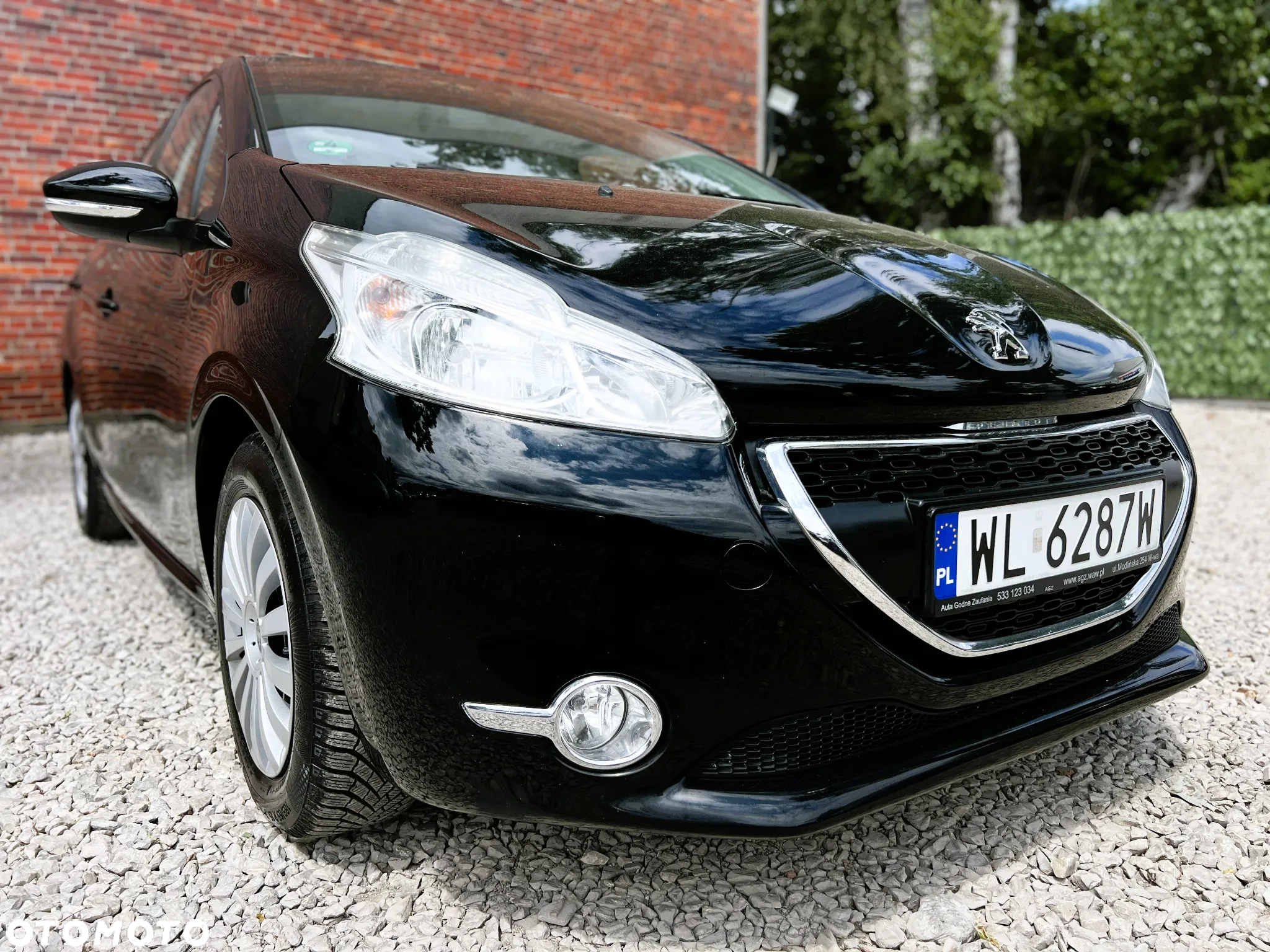 Peugeot 208 - 38
