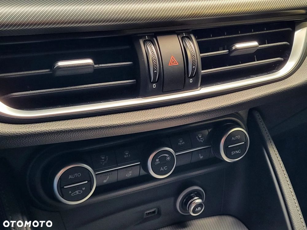Alfa Romeo Stelvio 2.0 Turbo Sprint Q4 - 18