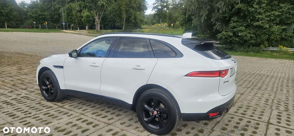 Jaguar F-Pace - 6