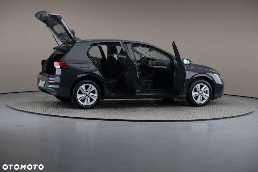 Volkswagen Golf - 6