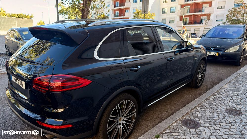 Porsche Cayenne - 8