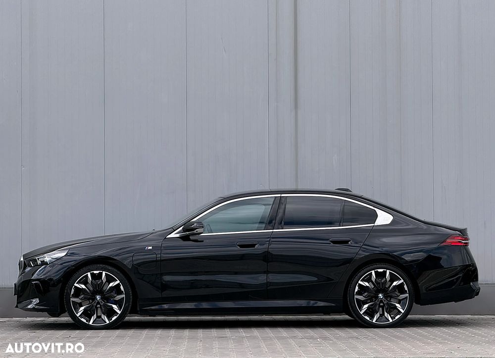 BMW Seria 5 550e xDrive AT PHEV - 13