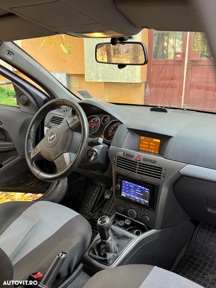 Opel Astra 1.9 CDTI Caravan DPF Edition - 12