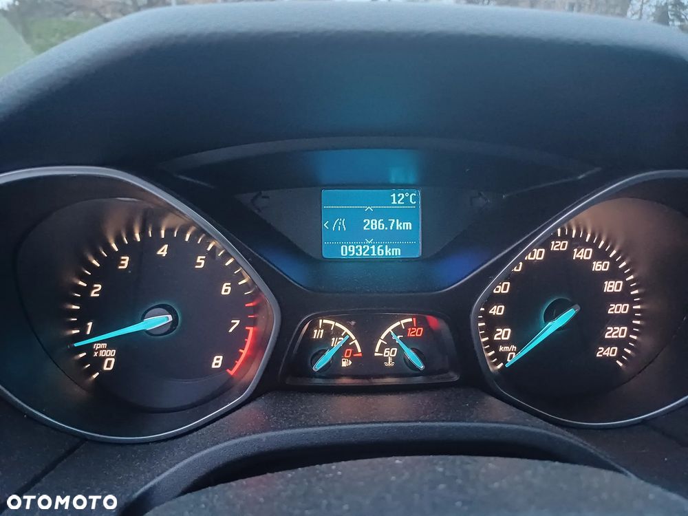 Ford Focus 1.0 EcoBoost Start-Stopp-System Champions Edition - 5