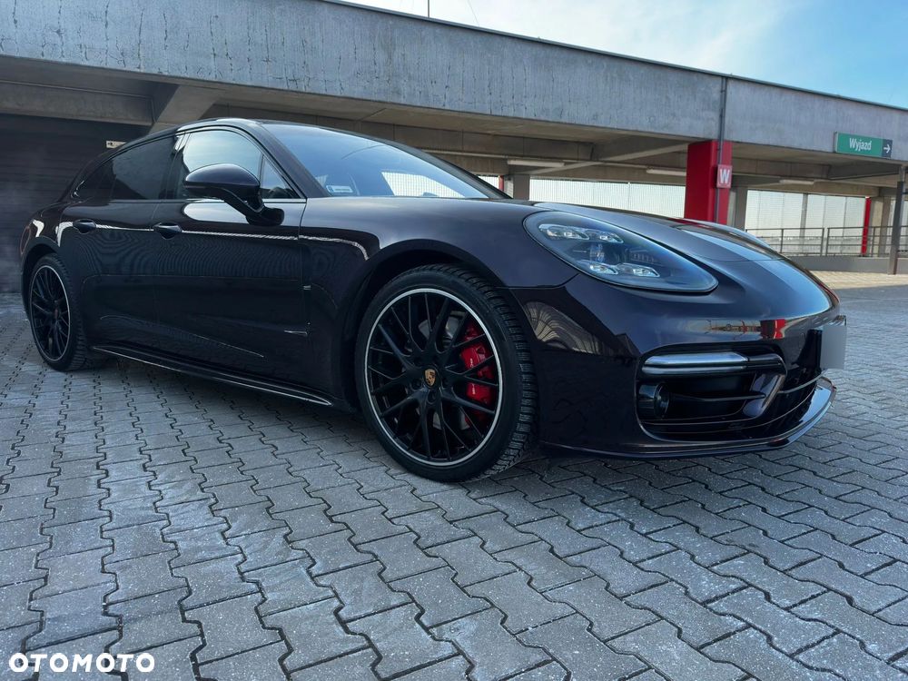 Porsche Panamera - 12