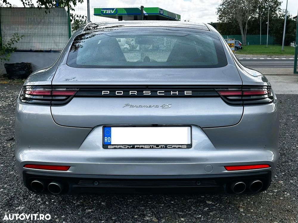 Porsche Panamera 4S - 4