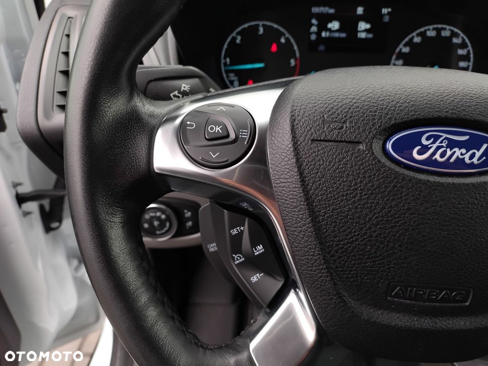Ford Transit Connect - 16