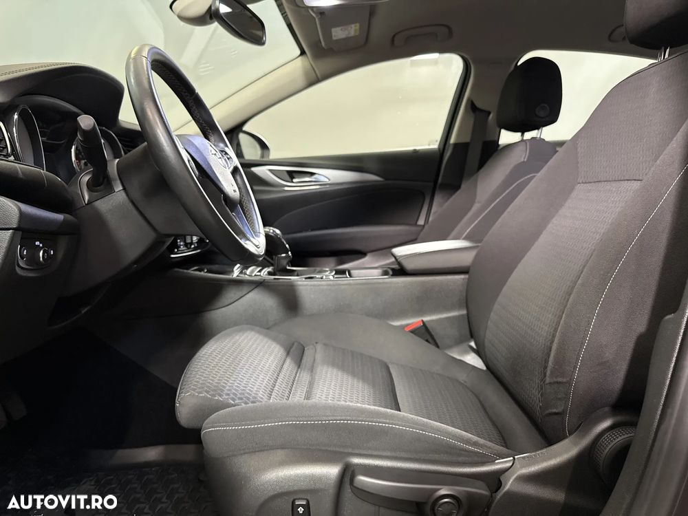 Opel Insignia - 23